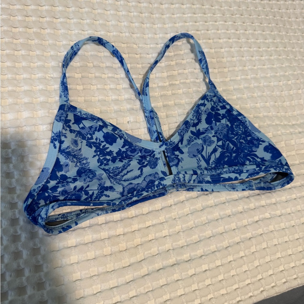 Jolyn Clothing Blue Patterned Bikini Top